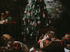 This Magical Christmas Tree Trend Is Quietly Taking Over Living Rooms
