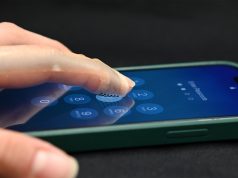 Scientists Created Skin for Touchscreens, and It Actually Feels Real Scientists Created Skin for Touchscreens, and It Actually Feels Real